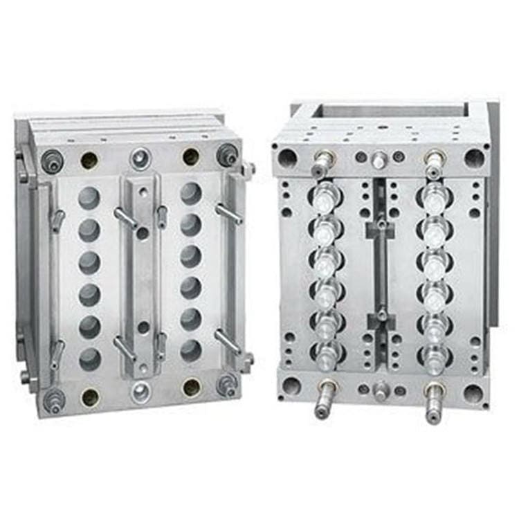 Formy plastikowe klasy lotniczej